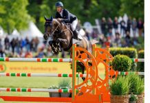 Junger Ire flitzt Weltelite davon: Tom Wachmann (IRL) gewinnt mit Obora's Laura Foto:sportfotos-lafrentz.de