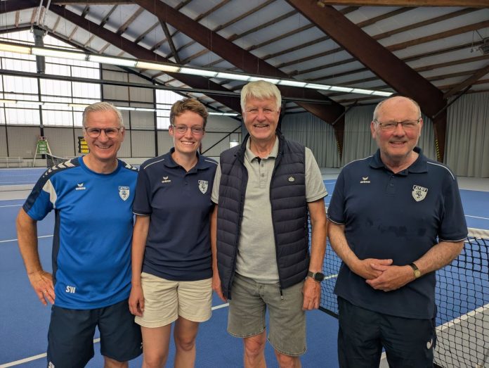 Tennishalle Beteiligte