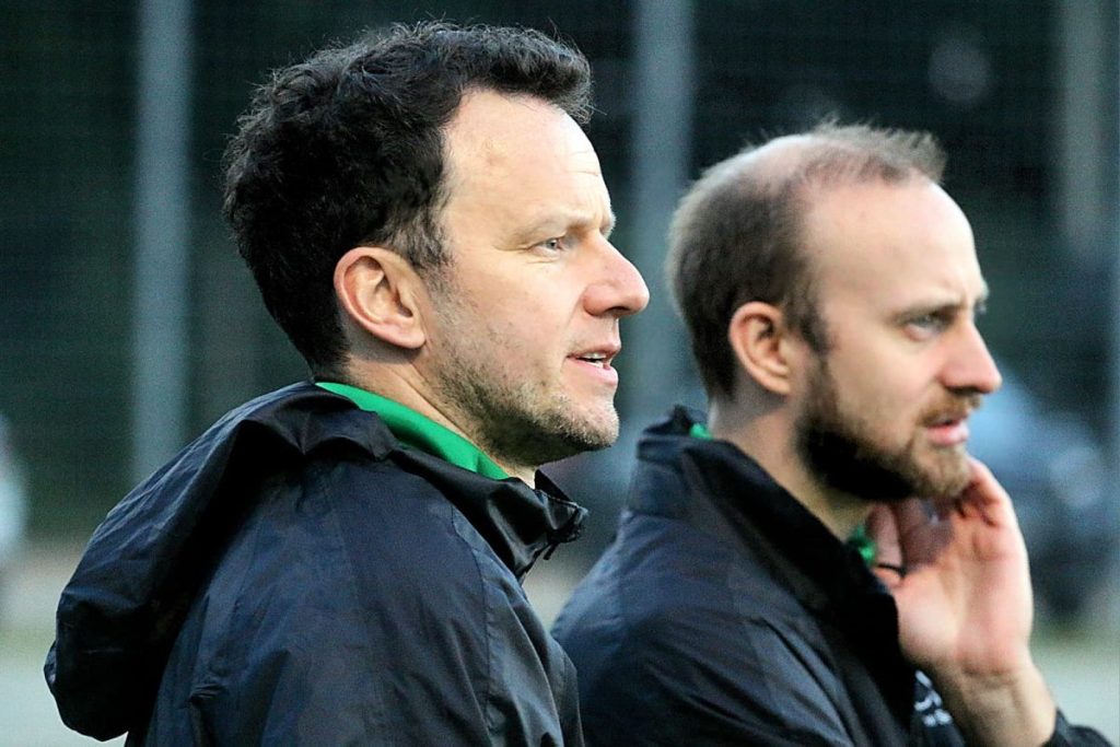 „Wir möchten für attraktiven Fußball stehen und spielerische Lösungen finden, wo der Zuschauer gerne zuschaut“ 2 dennis hadler @ „Wir möchten für attraktiven Fußball stehen und spielerische Lösungen finden, wo der Zuschauer gerne zuschaut“