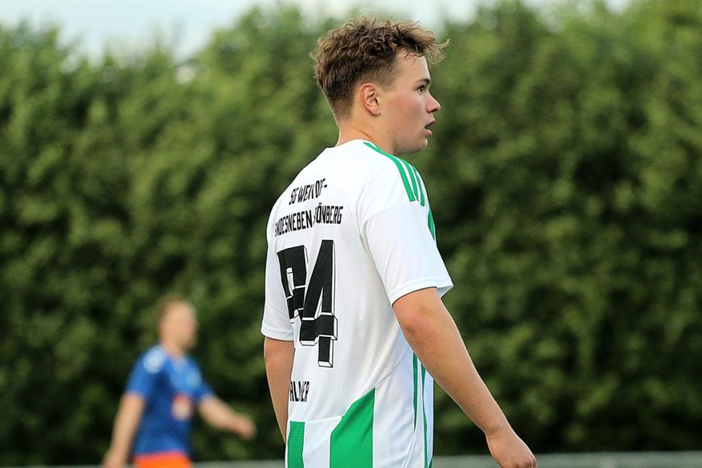 „Wir möchten für attraktiven Fußball stehen und spielerische Lösungen finden, wo der Zuschauer gerne zuschaut“ 1 florian allner @ „Wir möchten für attraktiven Fußball stehen und spielerische Lösungen finden, wo der Zuschauer gerne zuschaut“