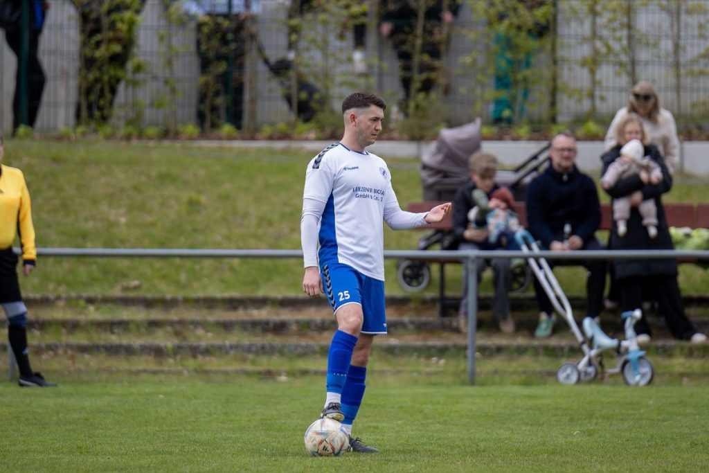 Jetzt zählt's: Der Auftakt in der Kreisliga Südwest 5 lobeca 255354 fabian lamprecht 20260427 @ Jetzt zählt's: Der Auftakt in der Kreisliga Südwest