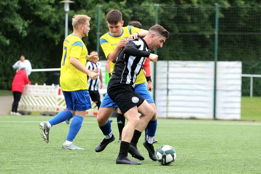 vor gro @ Finaltag der Sportwoche: Dassendorf und Eichholz II sichern sich Titel