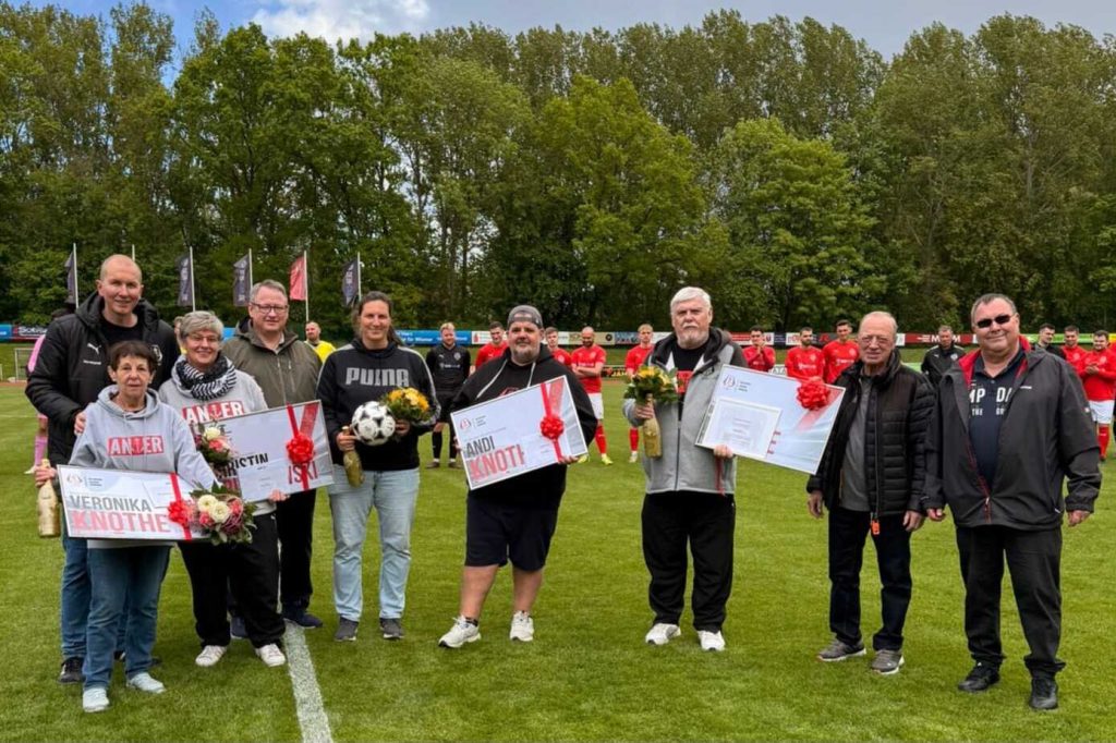 Eine Familie, ein Verein, 42 Jahre Leidenschaft: Die Geschichte der Knothes und des FC Anker Wismar 3 9a7dbc09 98fc 4f0a b9f1 6851550f @ Eine Familie, ein Verein, 42 Jahre Leidenschaft: Die Geschichte der Knothes und des FC Anker Wismar