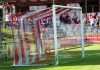 Das Warten auf den ersten Saisonsieg geht weiter – drei einfache Treffer in der zweiten Hälfte fussball stadion @ Home
