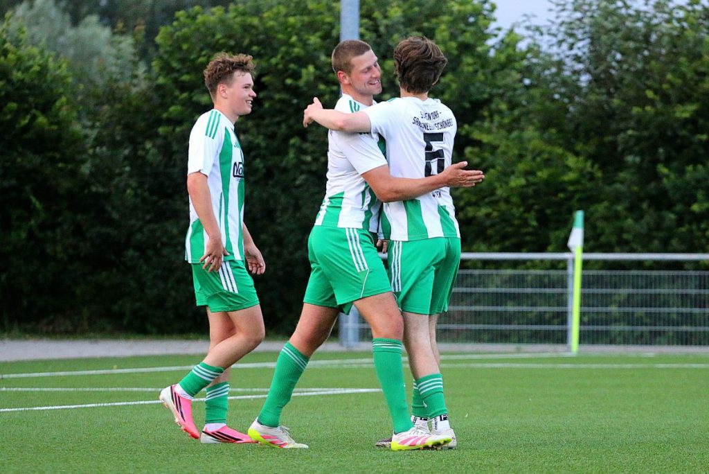 TSV Zarpen bleibt nach spätem Ausgleich Tabellenführer - Ratzeburger SV II ärgert Favoriten 2 img 1849 @ TSV Zarpen bleibt nach spätem Ausgleich Tabellenführer - Ratzeburger SV II ärgert Favoriten