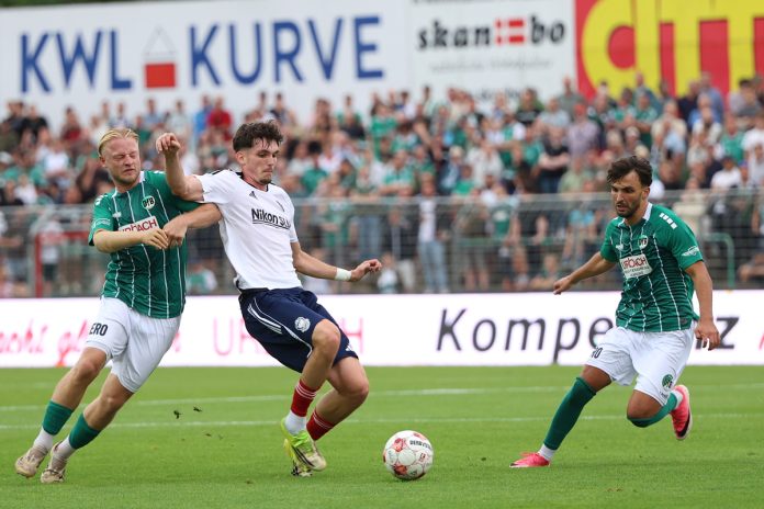 Phönix_VfB_Zweikampf