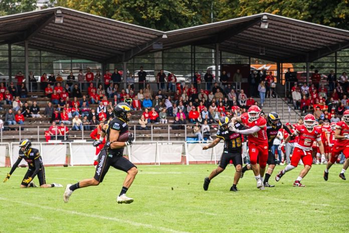 Die Lübeck Cougars versuchten viel vor den vielen Fans am Buniamshof. Foto: Fabian Winkel