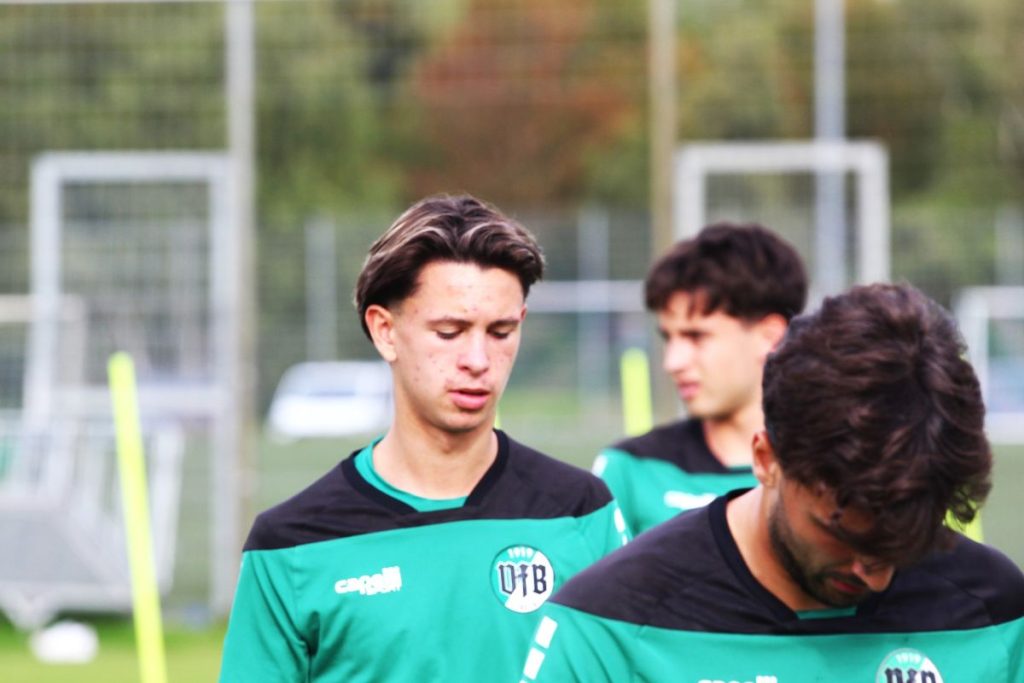 Fitness-Studio und „gut abgeliefert“ – auch ein Nachwuchstalent des VfB Lübeck mischt mit 1 daniel sterzer u19 @ Fitness-Studio und „gut abgeliefert“ – auch ein Nachwuchstalent des VfB Lübeck mischt mit
