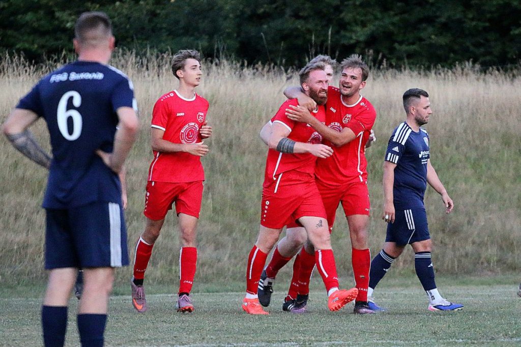 img 5336 @ Tränen der Freude beim SV Rickling - TSV Gremersdorf verliert erstmals