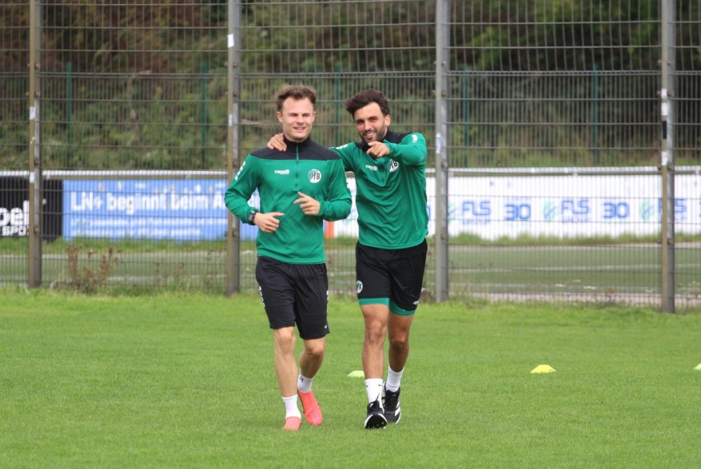 VfB Lübeck: „Geht sich schon aus“ für Österreicher – Comeback in Sicht 1 mandl und karimani vfb haben spass @ VfB Lübeck: „Geht sich schon aus“ für Österreicher – Comeback in Sicht