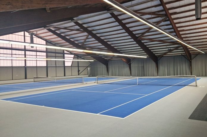 Tennishalle